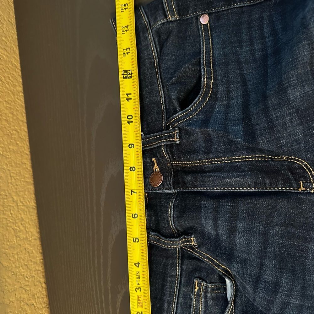 Judy Blue cropped Dark Blue Jeans - Picture 3 of 5
